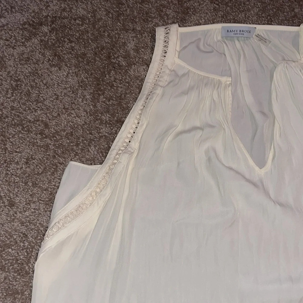 Ramy Brook Cream Flowy Sleeveless Tank Blouse Crochet Trim - size small. J - Picture 3 of 5